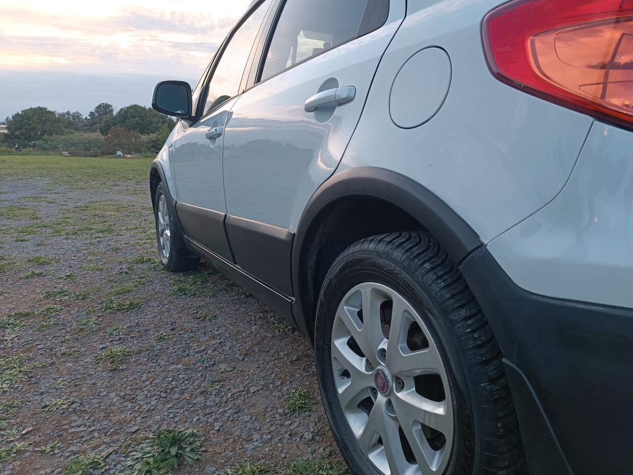 Fiat Sedici 2.0 MJT 16V DPF 4x4 Experience