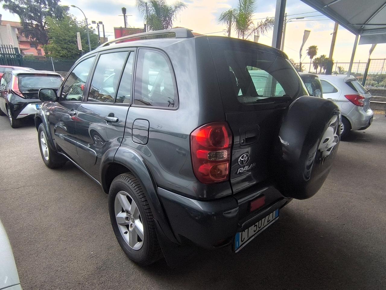 Toyota RAV 4 RAV4.com 2.0 Tdi D-4D cat 5 porte