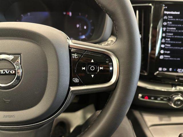 VOLVO XC60 B4 (d) aut Plus Dark N1 Tetto Panoramico Ap.