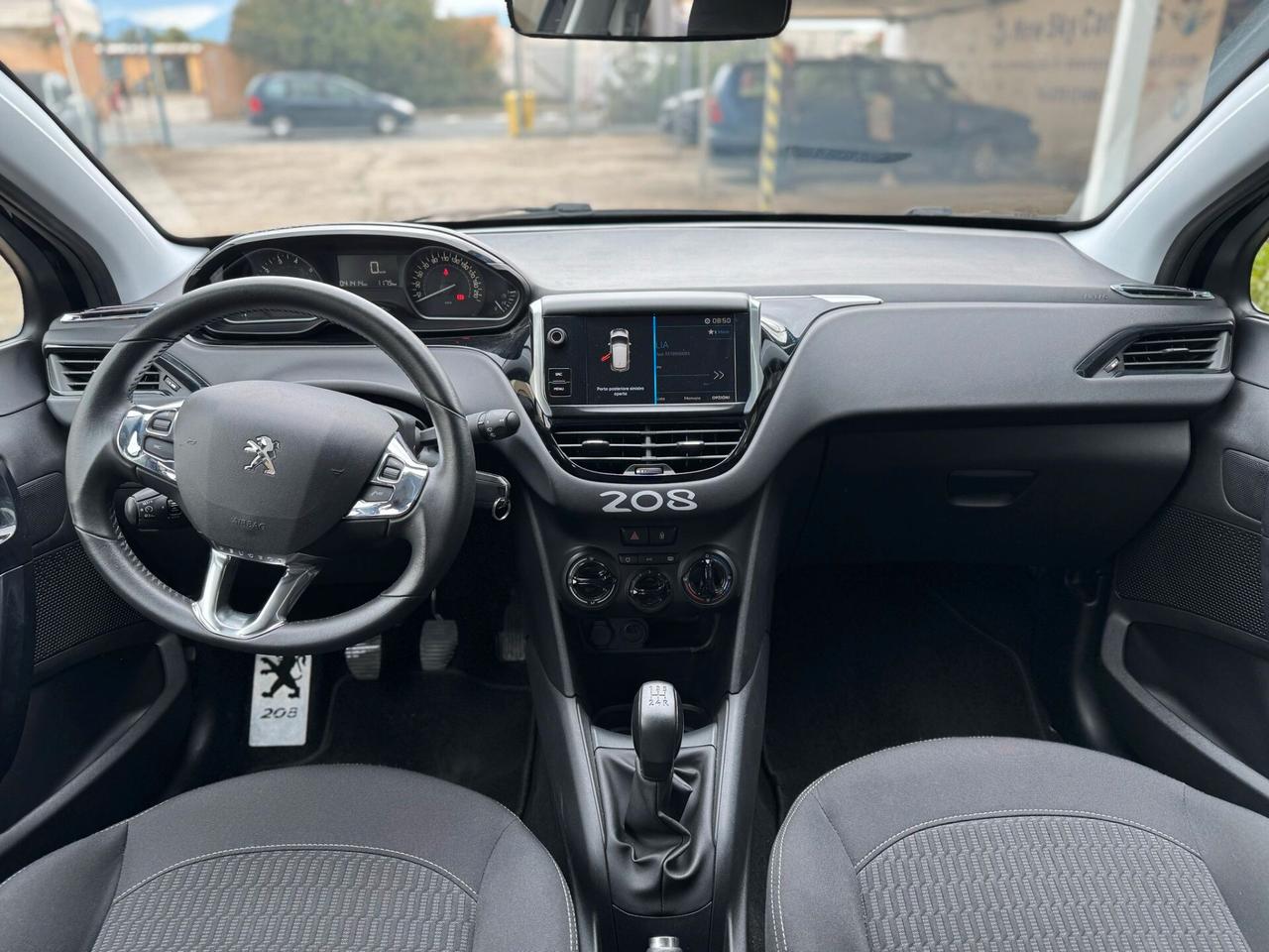 Peugeot 208 PureTech 82 5 porte Allure