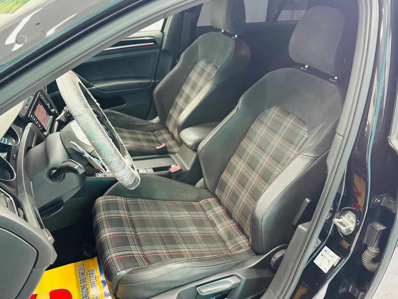 VOLKSWAGEN GOLF 7 GTI 2.0 TSI DSG PERMUTE