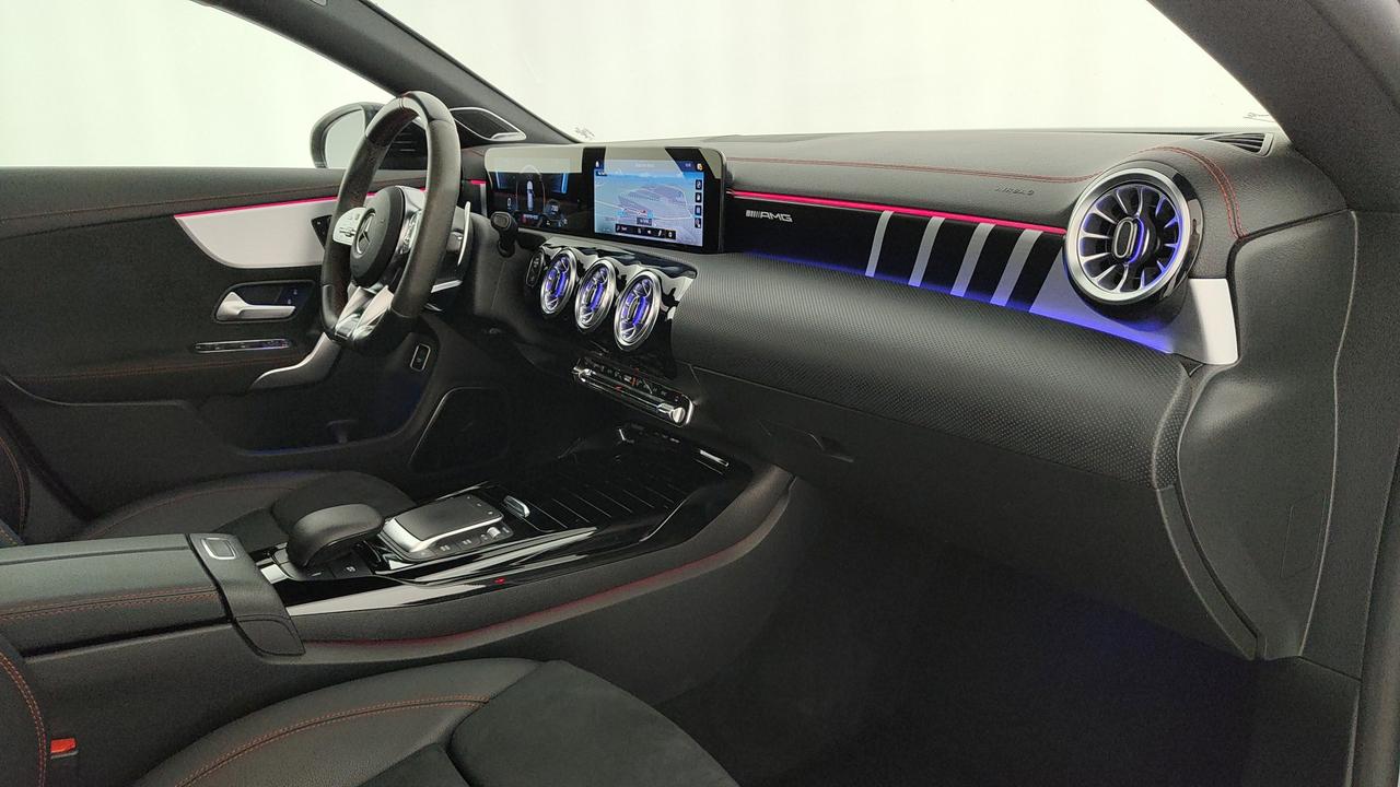 Mercedes-Benz CLA Sh.Brake - X118 - CLA Shooting Brake AMG 45 S 4matic+ auto