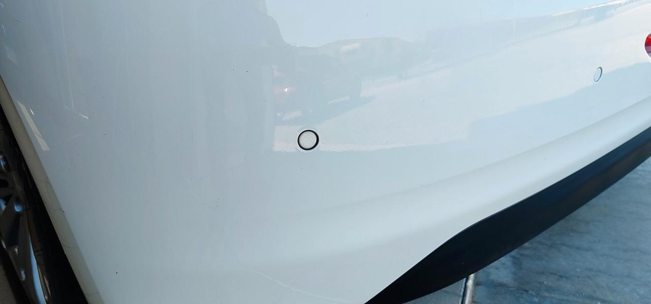 Peugeot 208 PureTech 82 5 porte Allure