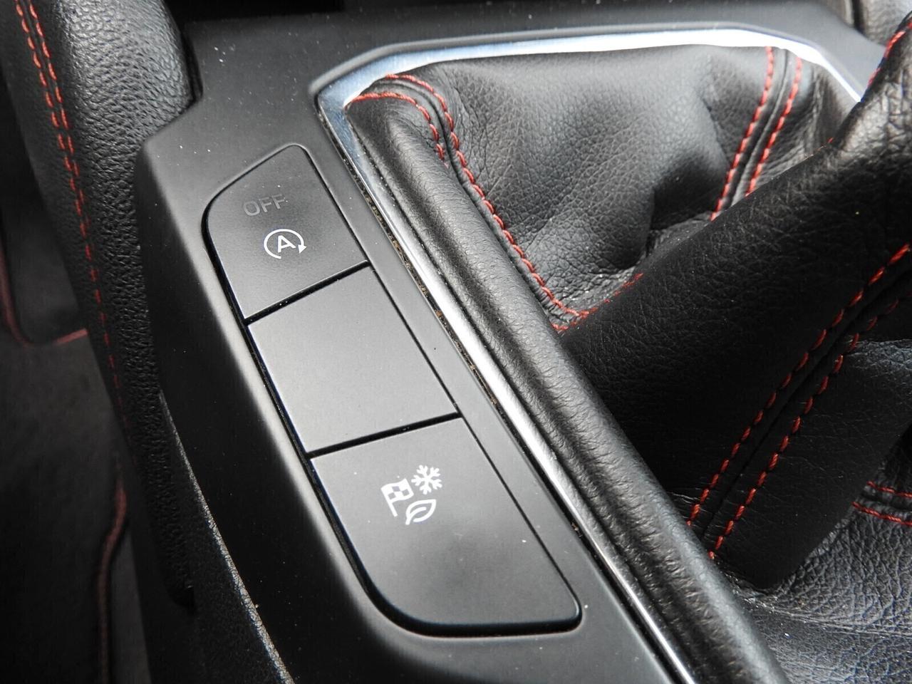 Ford KUGA 2.0 DIESEL/Hybrid ST-Line