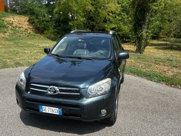 Toyota RAV 4 RAV4 2.2 D-4D 177 CV Luxury
