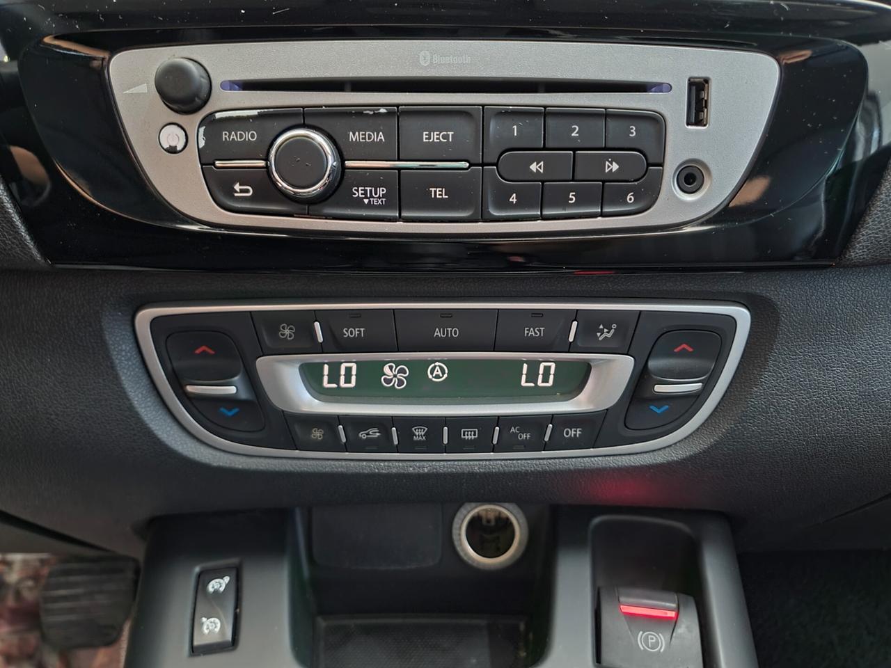 Renault Scénic XMod 1.5 dCi 110CV Live 2012
