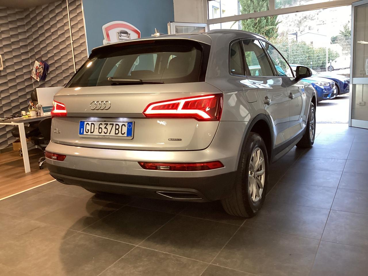 Audi Q5 35 TDI quattro S tronic Business
