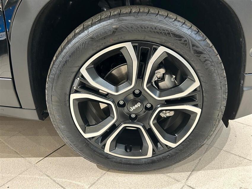 Jeep Avenger 1.2 Turbo 110 CV MHEV Summit