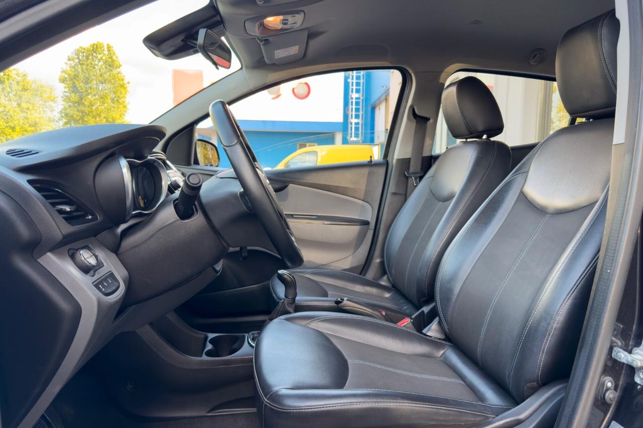 OPEL KARL - 75 cv / clima aut / interni pelle