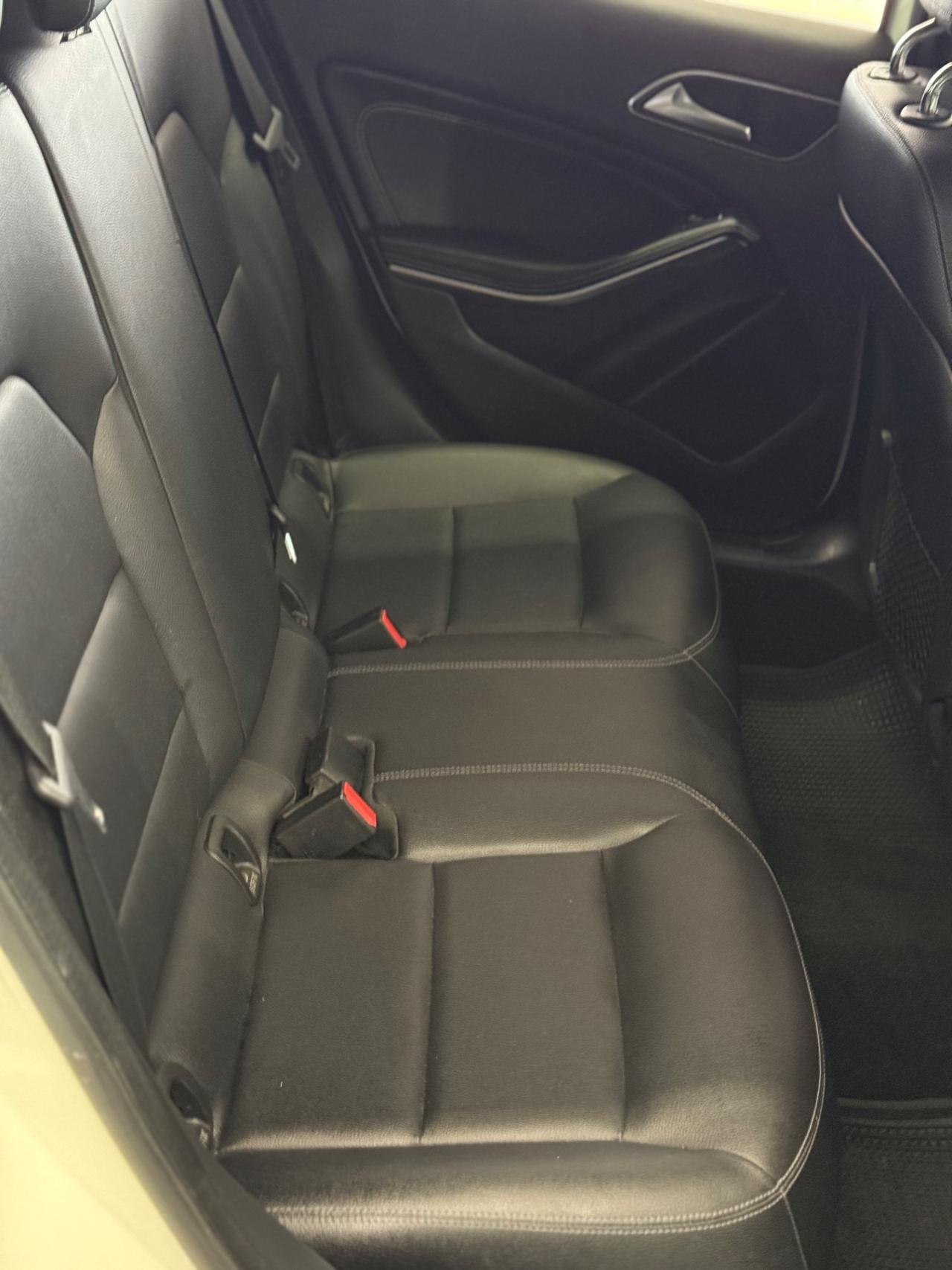 Mercedes-benz GLA 200 d Automatic Enduro Activity