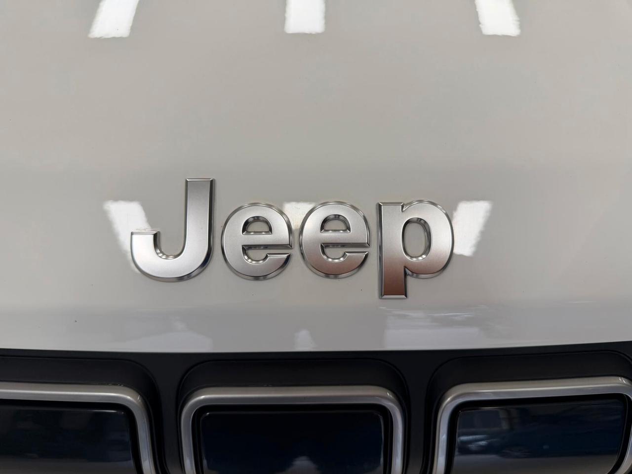 Jeep Avenger 1.2 Turbo 100 CV Altitude a 220 al mese