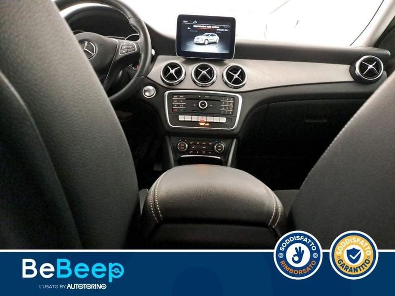 Mercedes-Benz GLA 200 D SPORT 4MATIC AUTO