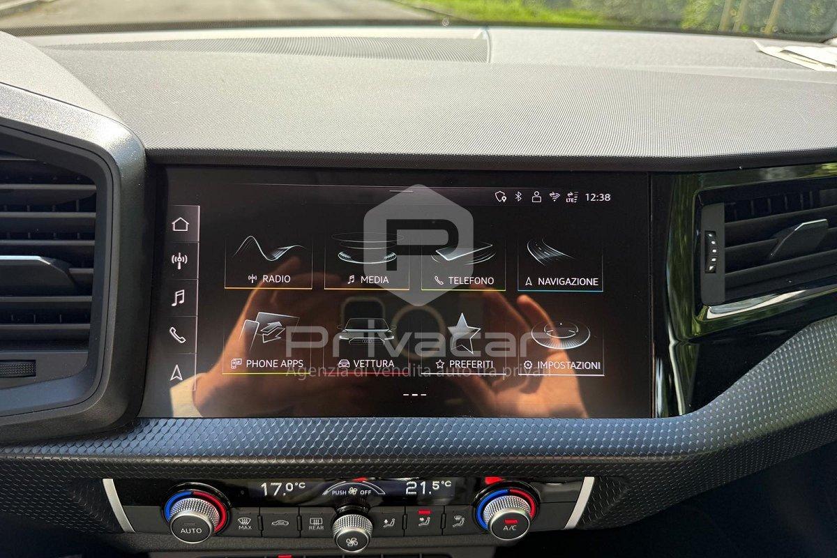 AUDI A1 allstreet 30 TFSI Identity Contrast