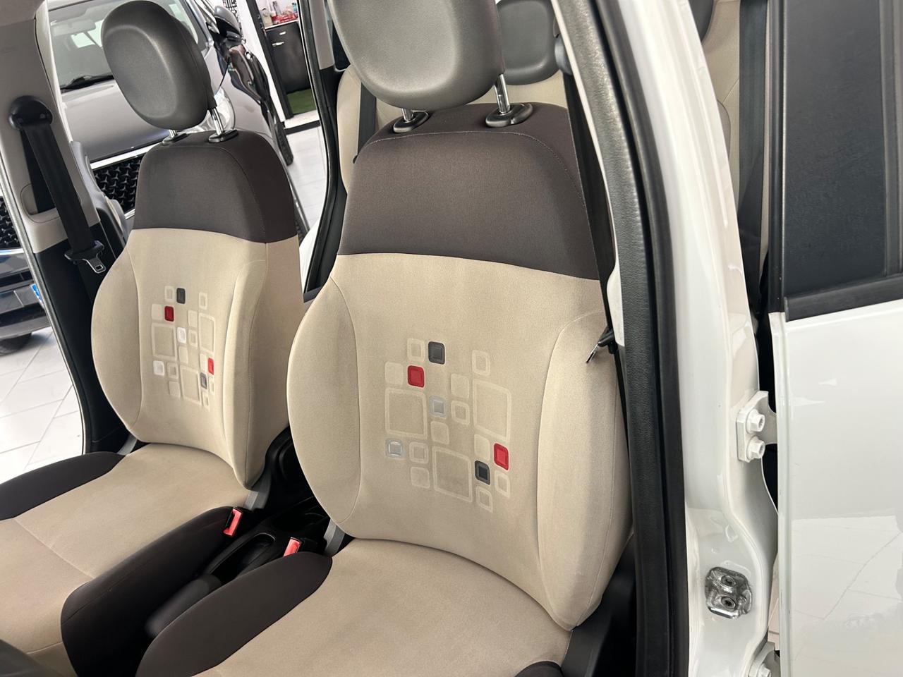 Fiat Panda 1.2 Lounge PARI AL NUOVO