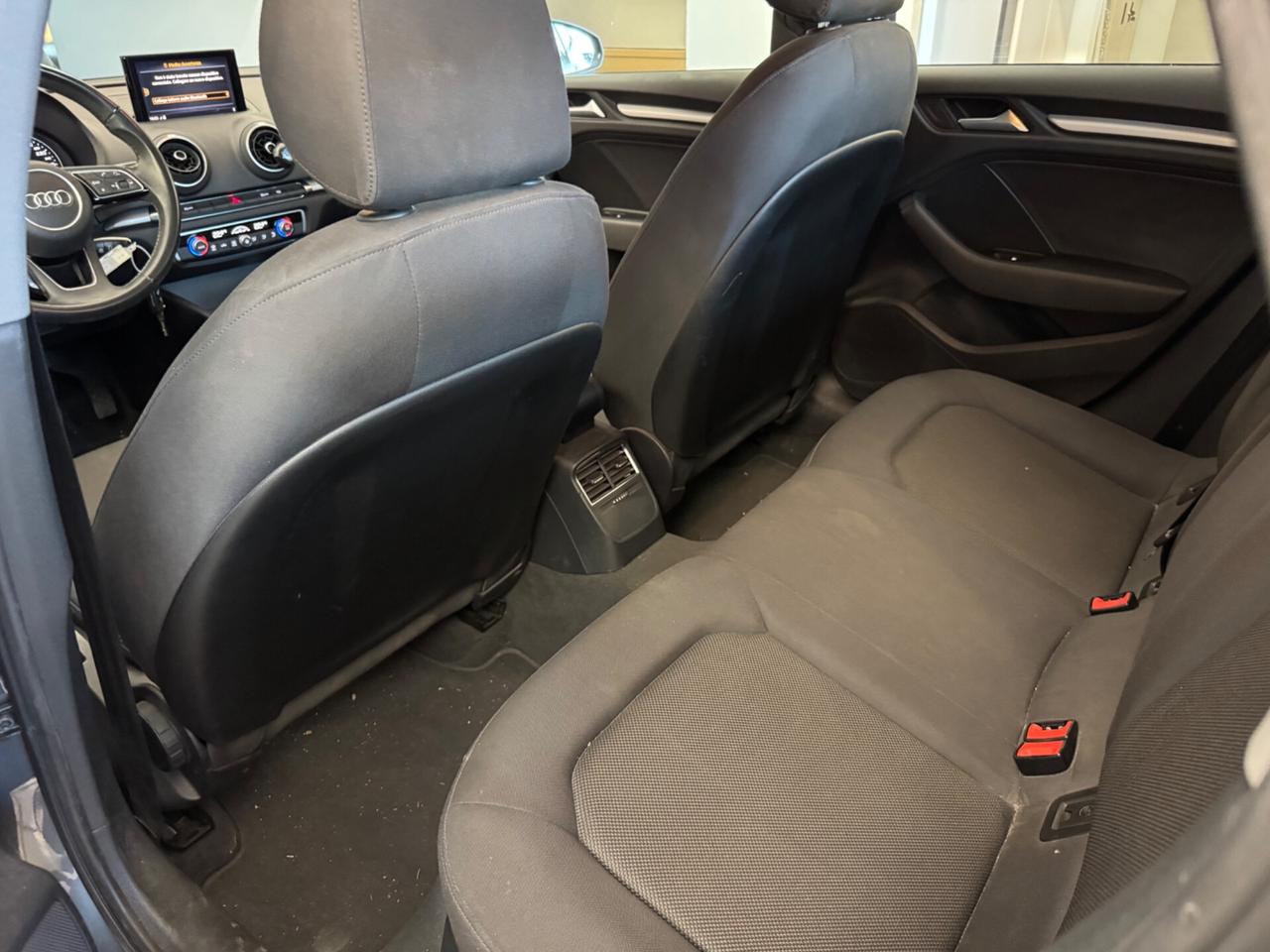 Audi A3 Sedan 30 TDI Admired