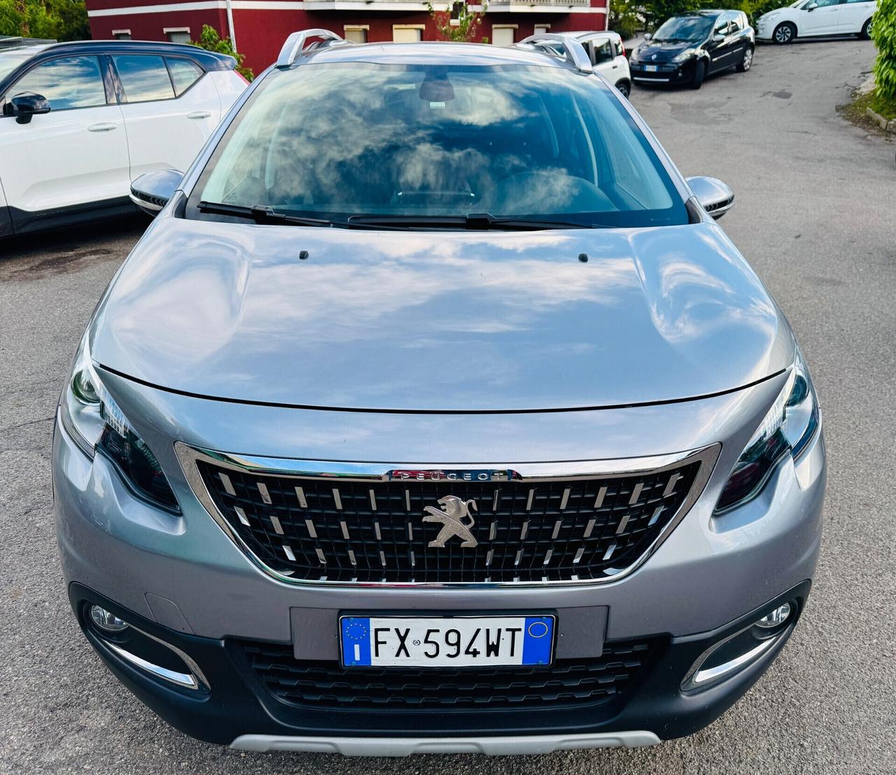Peugeot 2008 BlueHDi 100 S&S Allure!!!