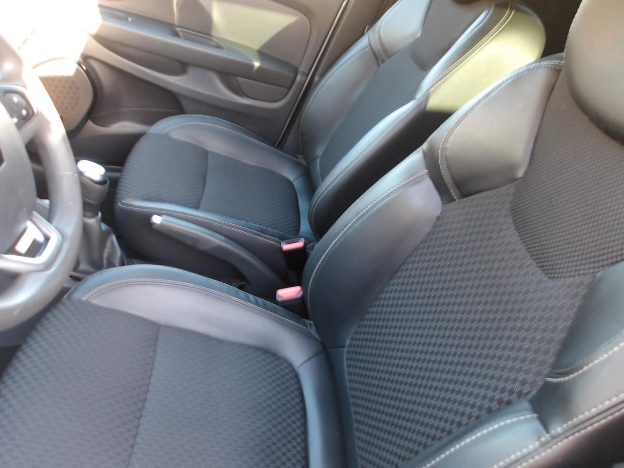 RENAULT CLIO 0.9 B/GPL(CASA MADRE)-MOSCHINO
