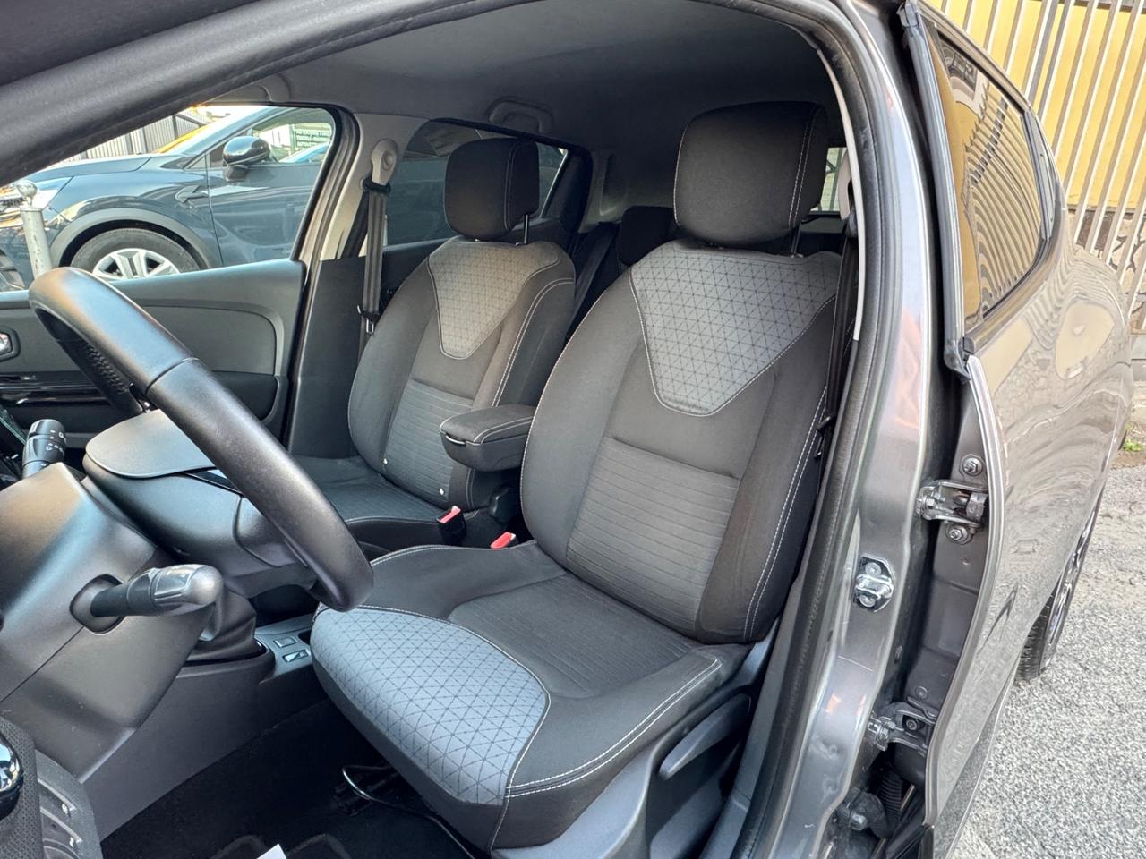 Renault Clio dCi 8V 90 CV Start&Stop 5 porte Energy Duel2