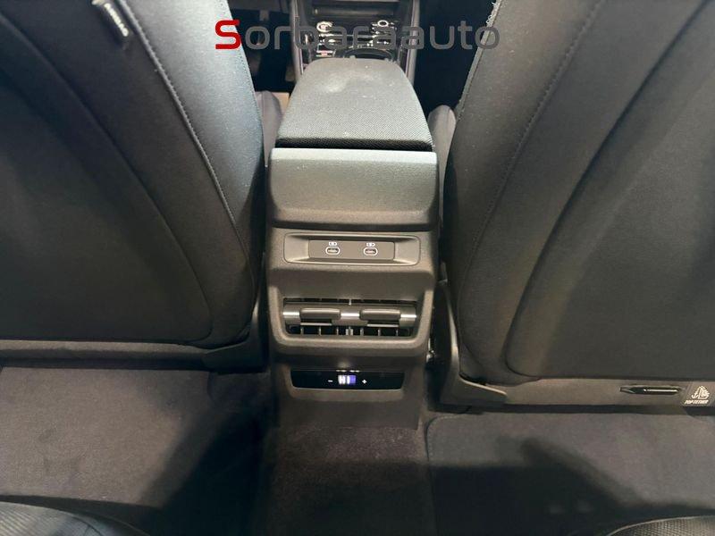 Audi Q3 TFSI 110 kW mHEV S tronic S Line edition.