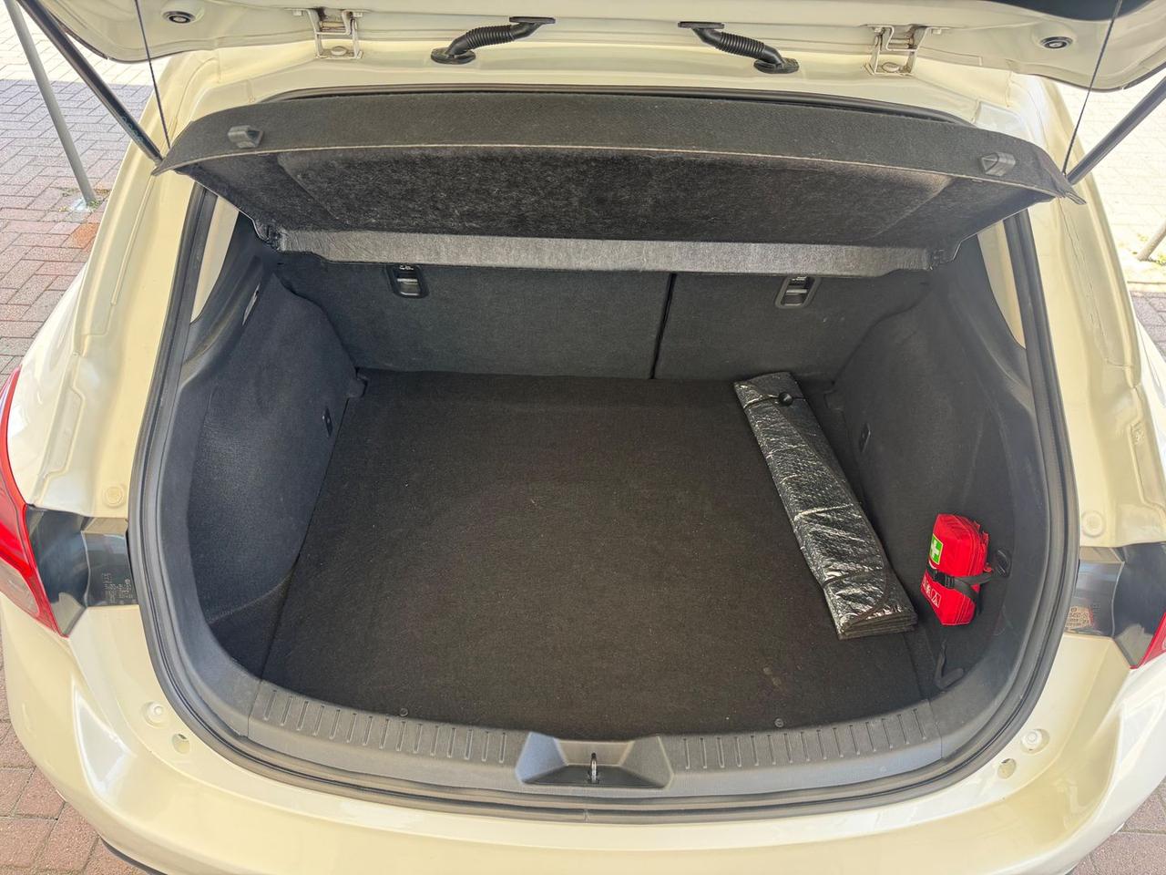 Mazda 3 Evolve 1.5 SkyActiv-G 100 #11621