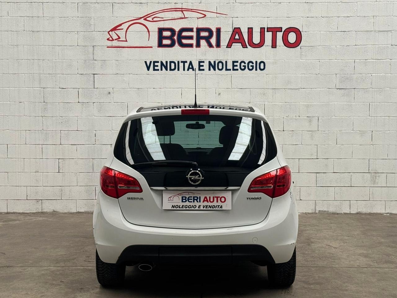 Opel Meriva allestimento bi color