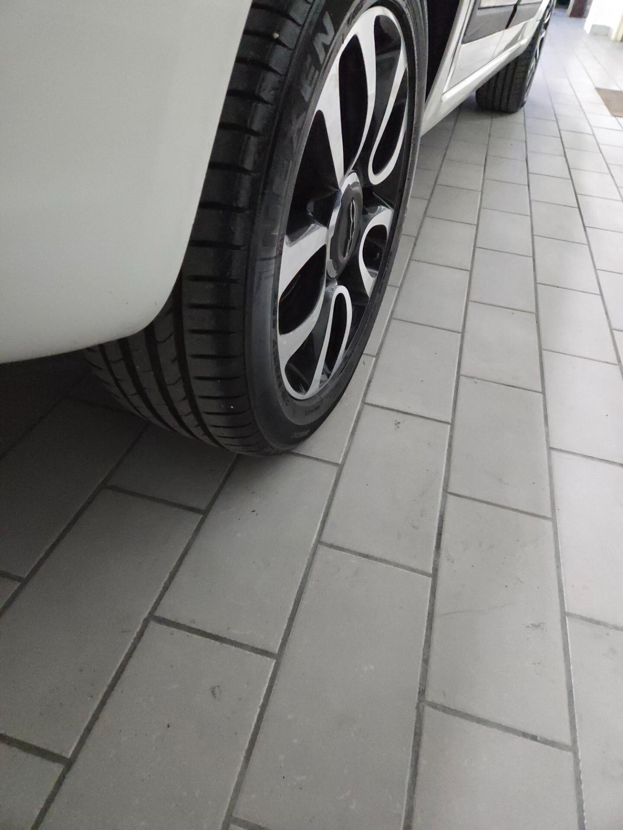 Fiat 500L 0.9 TwinAir Turbo Natural Power Lounge