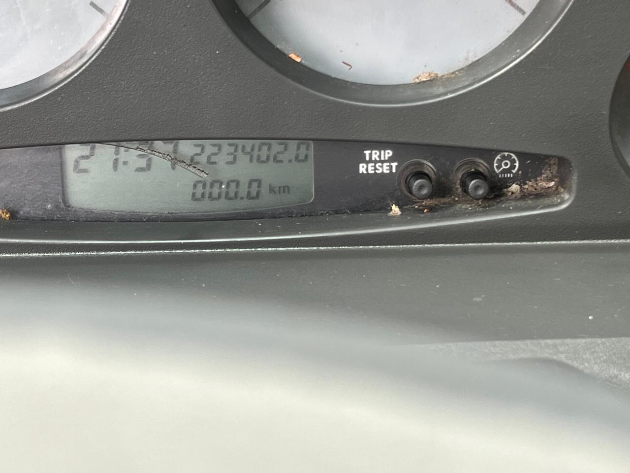 IVECO DAILY 35C13 2.8 TDI - AUTOCARRO 3 POSTI - CASSONE RIBALTABILE TRILATERALE - RUOTE POSTERIORI GEMELLATE - PORTATA 1.150 KG. - PREZZO NON VINCOLATO A FINANZIAMENTO