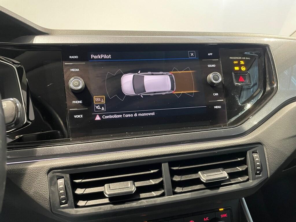 Volkswagen Polo VI 2017 1.0 TGI 90CV Highline R-Line Ext.- METANO