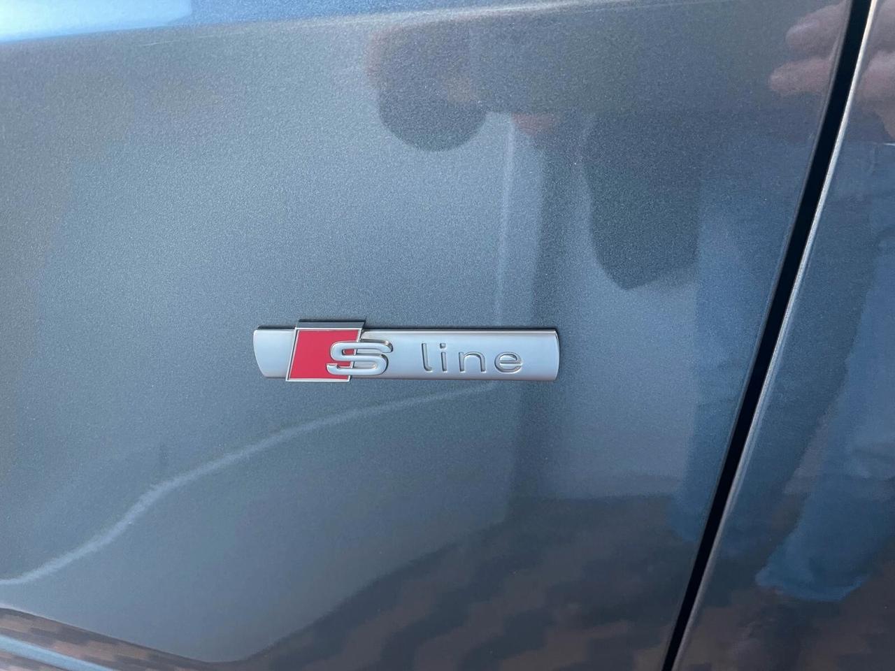 Audi Q3 2.0 TDI 150 CV S line