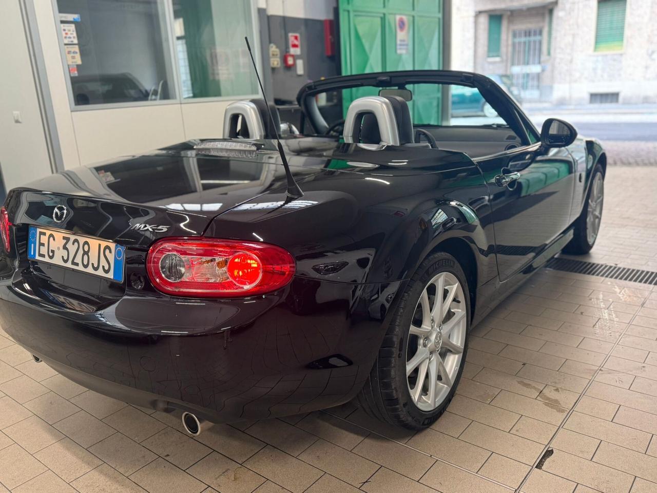 Mazda MX-5 Roadster Coupé 2.0L Fire solo 54000km
