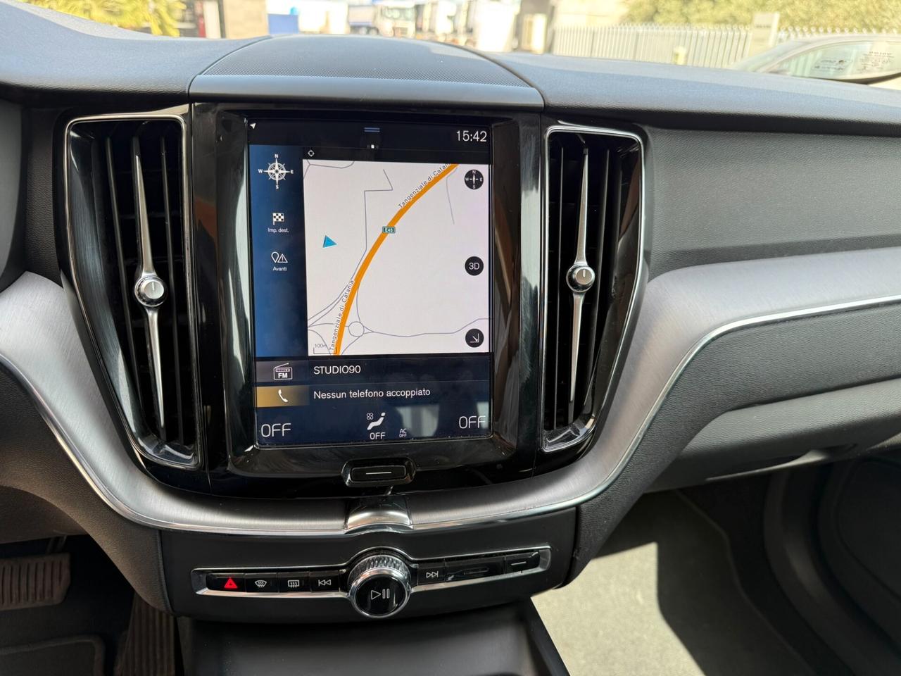 Volvo XC 60 XC60 B4 (d) AWD Geartronic Business
