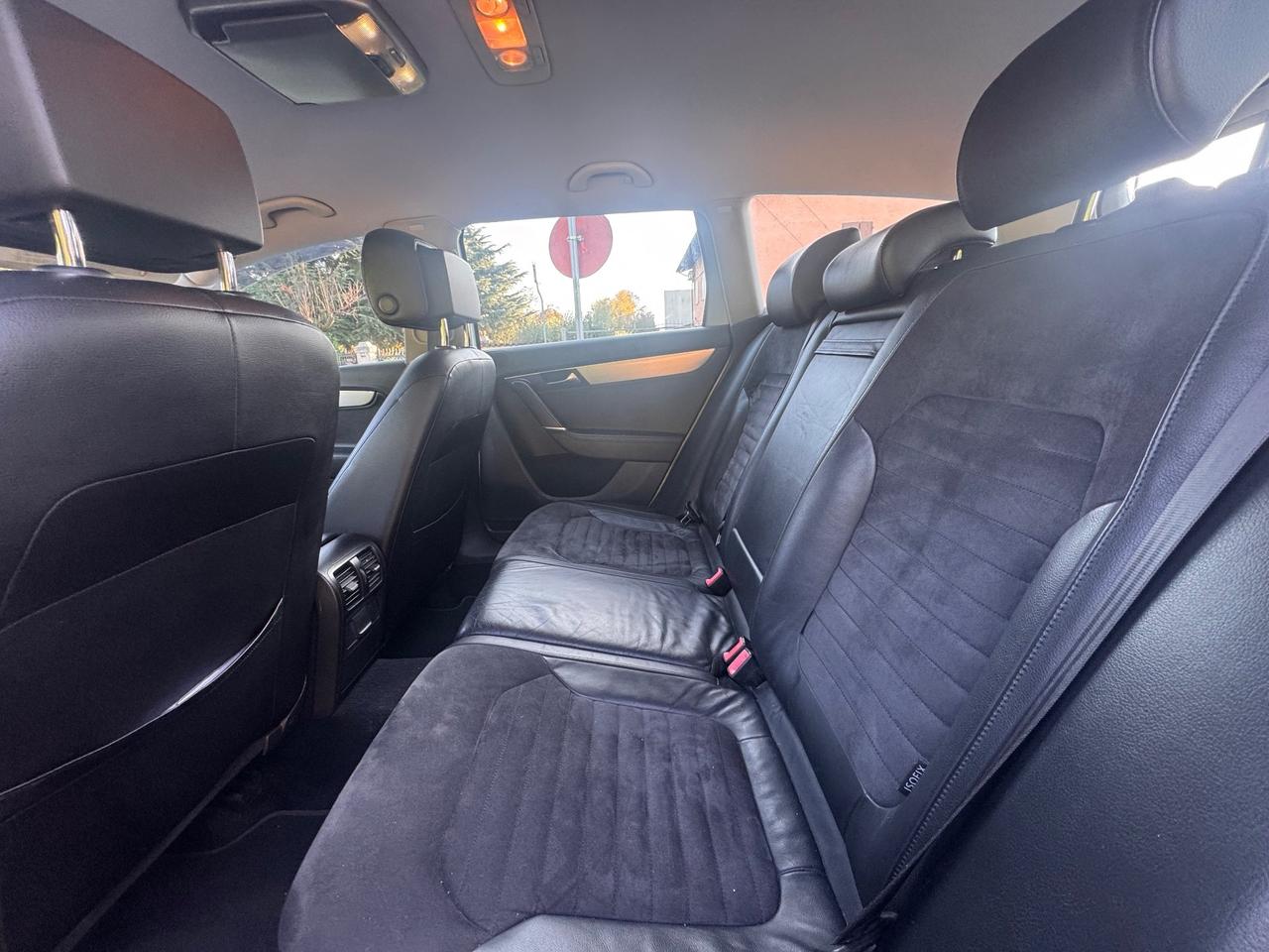 Volkswagen Passat 2.0 TDI DSG Highline BlueM. Tech.