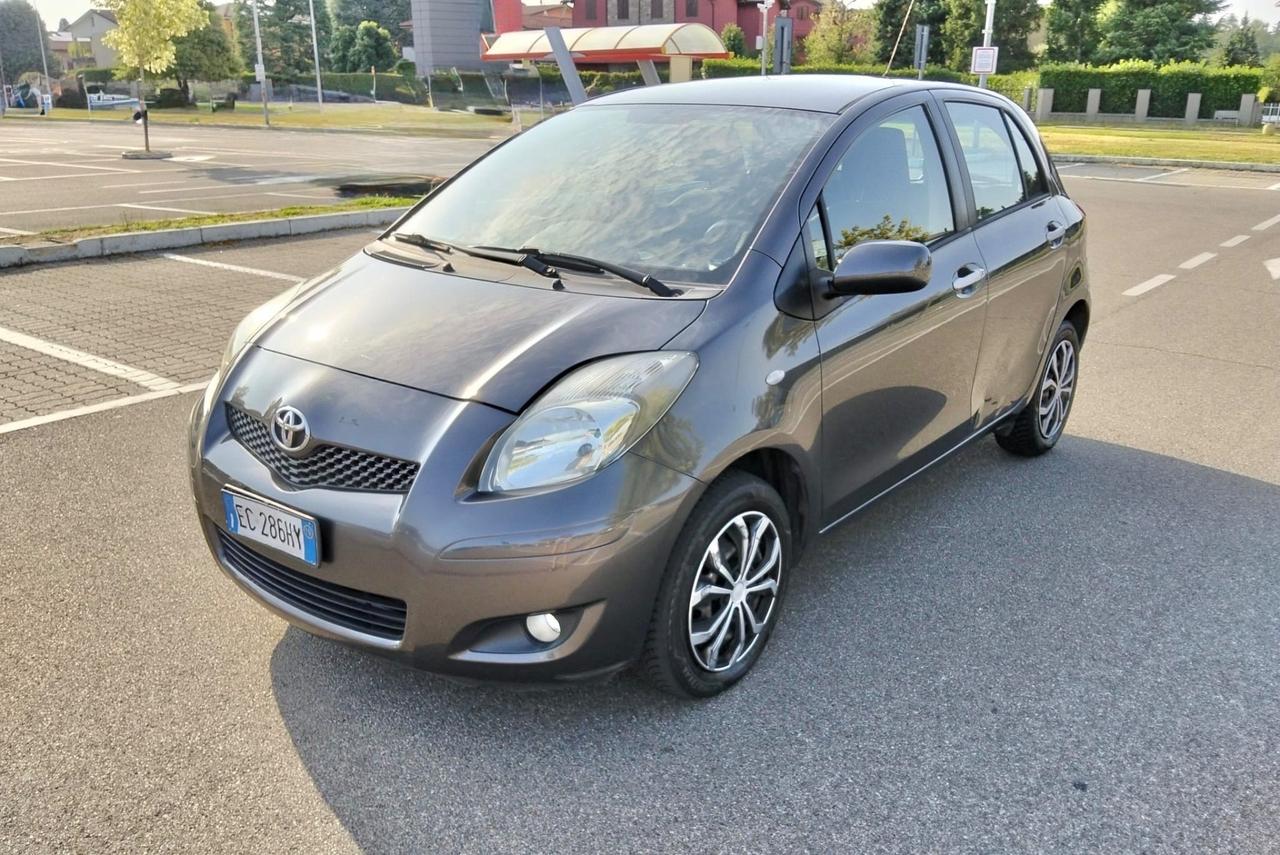 Toyota Yaris 1.0 69Cv 5 Porte*Aux*Clima automatico