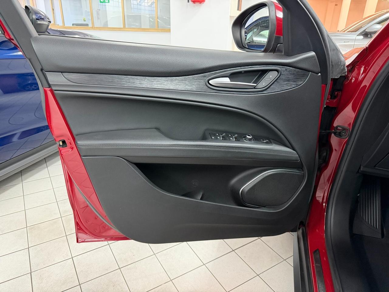 2.2 TD 160 CV BUSINESS PELLE TOTALE NAVI TAGLIANDATA UNICO PROPRIETARIO PERFETTA