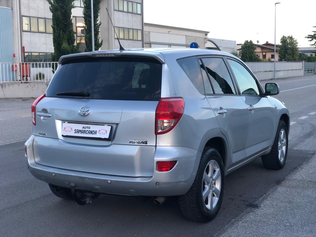 Toyota RAV 4 RAV4 2.2 D-4D 136 CV 4X4 2007