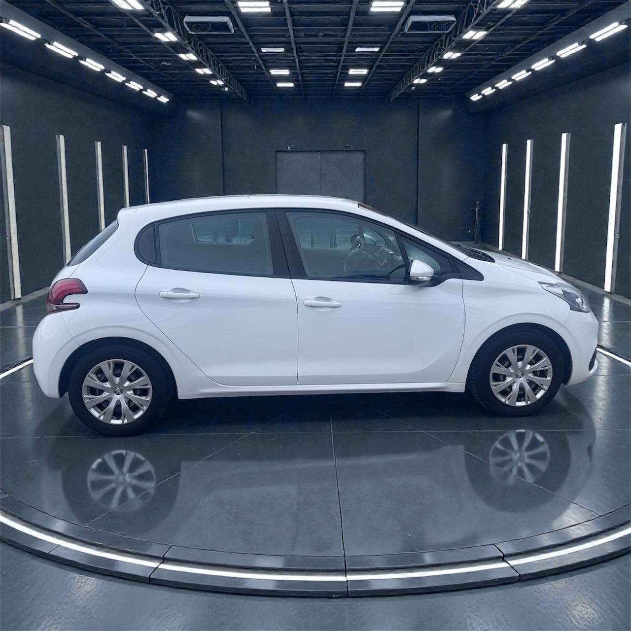 Peugeot 208 I 2012 5p 1.4 hdi 8v Allure