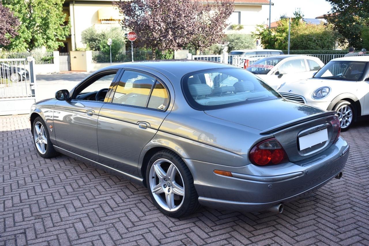 Jaguar S-Type R Supercharged