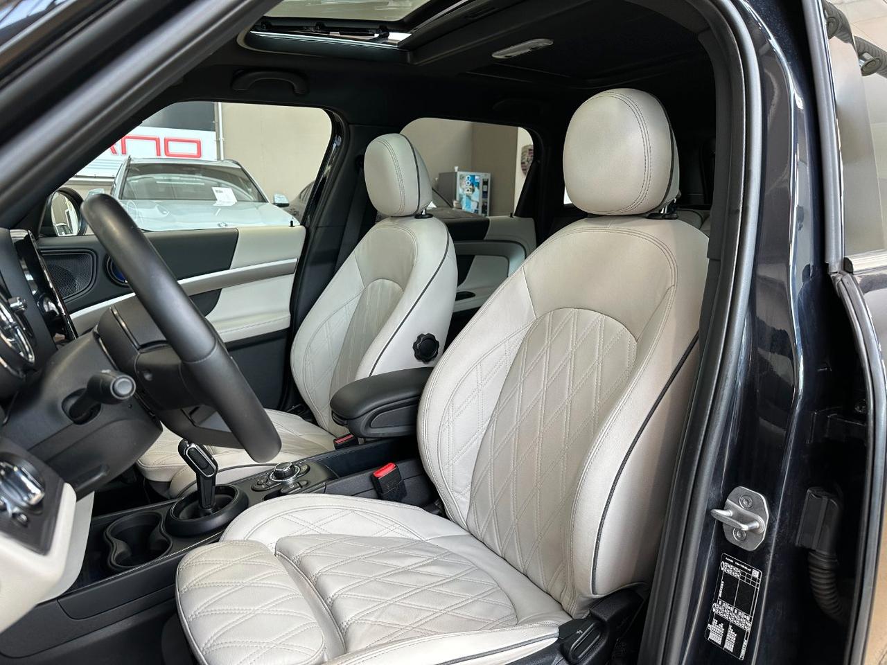 Mini Countryman Cooper D Yours 2.0 Auto - LED - 18" - Tetto - Carplay - Pelle - IVA