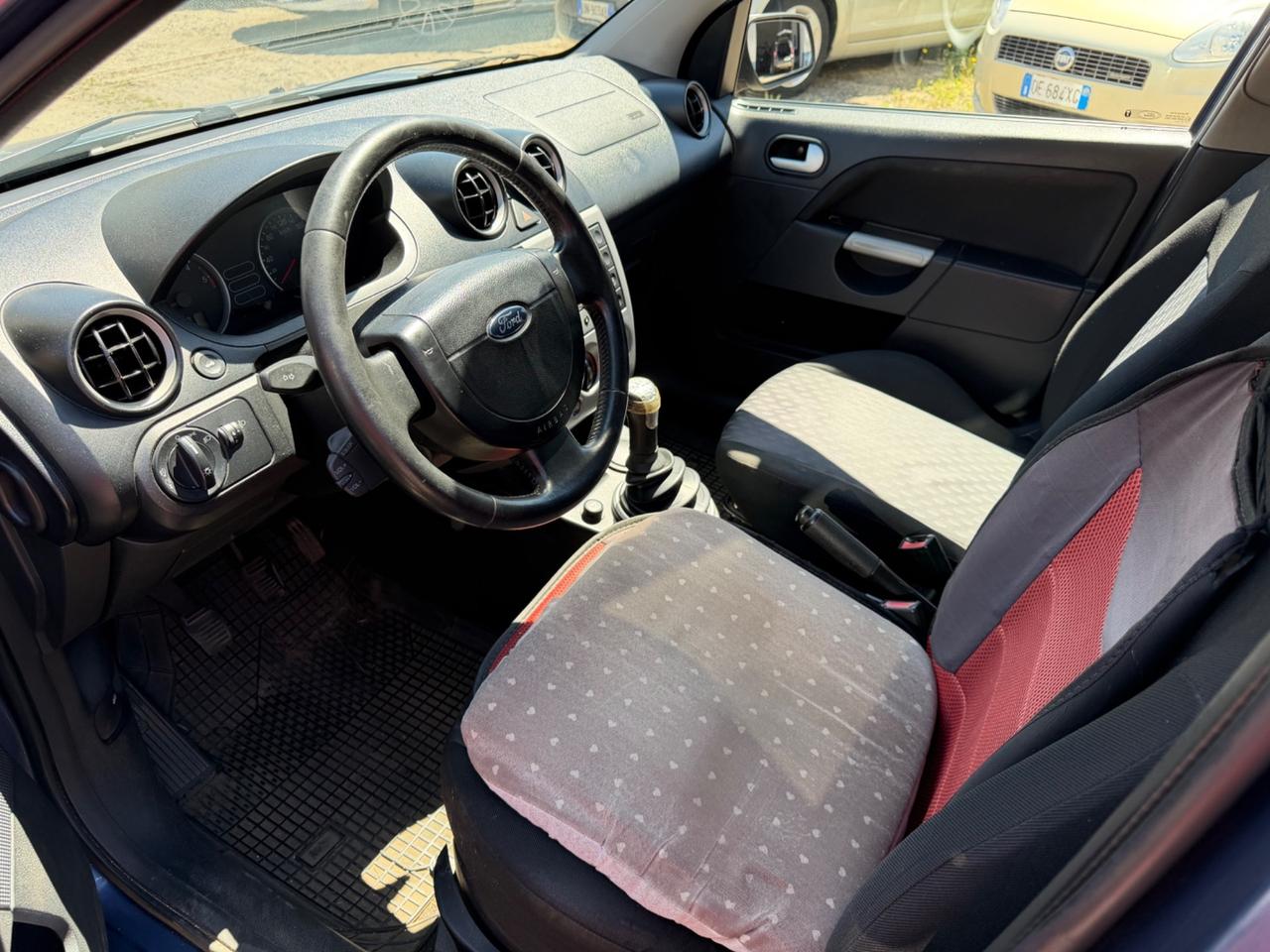 Ford Fiesta 1.4 TDCi 5p. Ghia