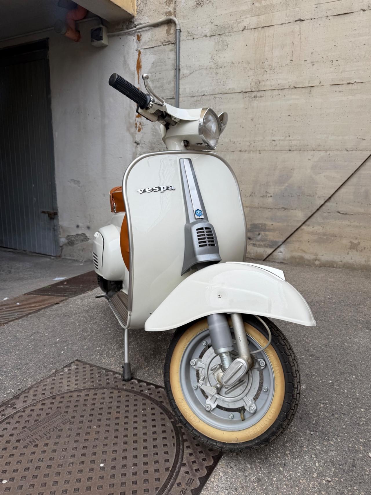 Vespa 50 Special 4 marce 1981