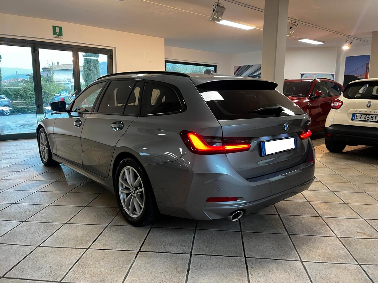 Bmw 318d 48V Touring Restyling