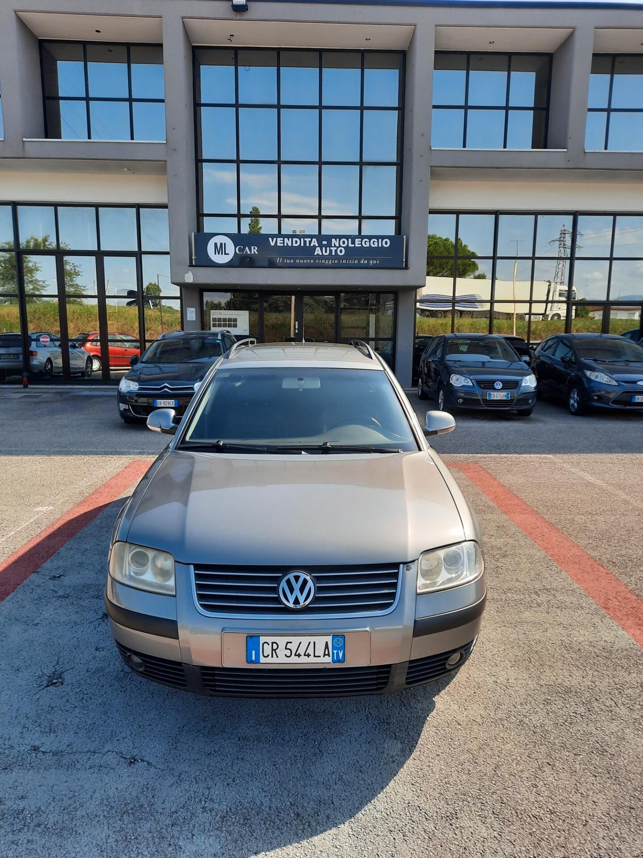 Volkswagen Passat 1.9 TDI/101 CV Var. Business