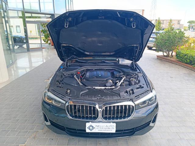 BMW 520 d 48V xDrive Touring Luxury
