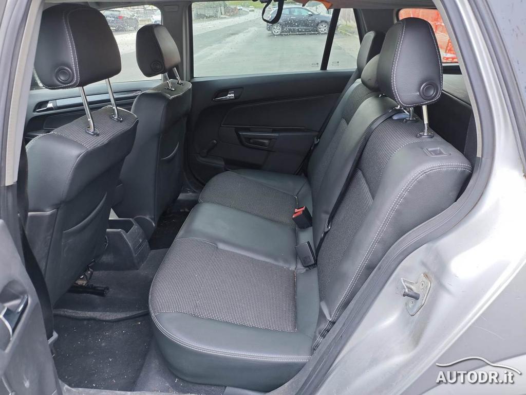 Opel Astra SW 1.9 cdti Cosmo 120cv 6m