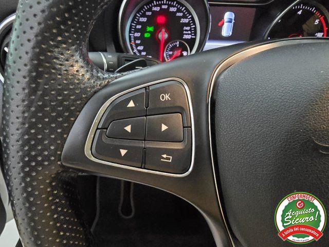 MERCEDES-BENZ GLA 200 d Automatic 4Matic Premium + Tetto