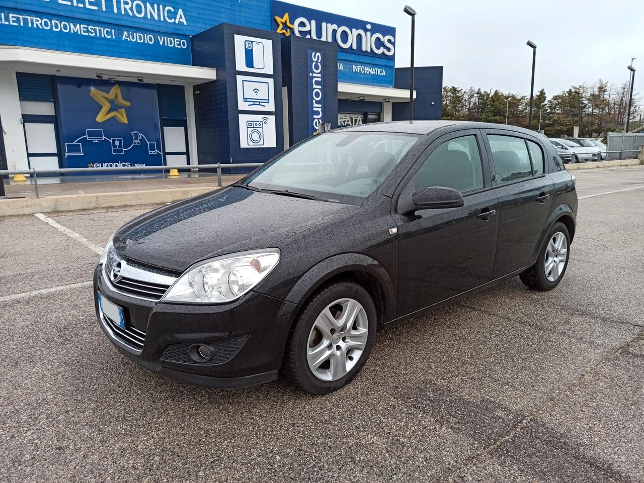 Opel Astra 1.7 CDTI 110CV 5 porte Cosmo