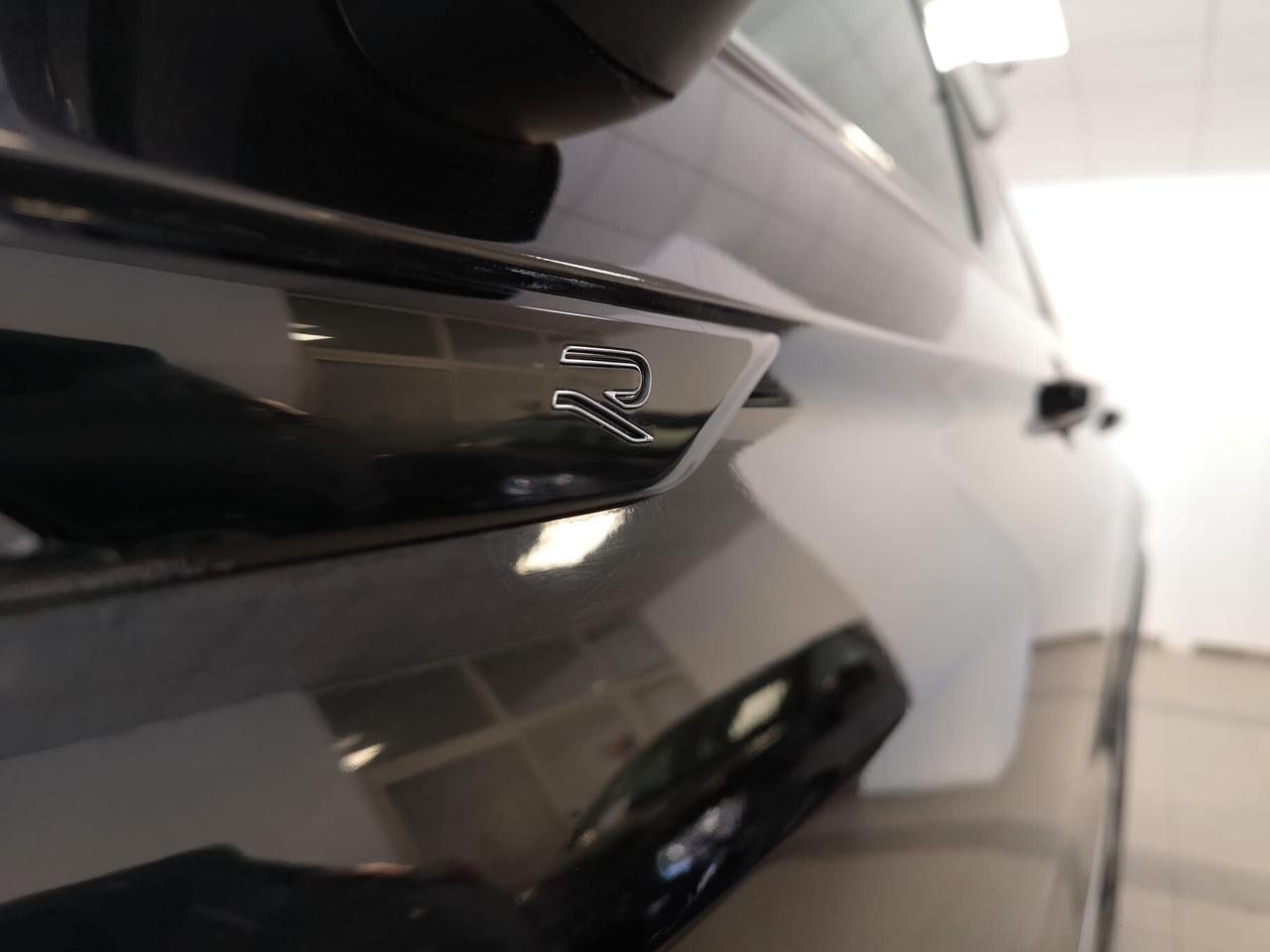 Volkswagen Tiguan 2.0 TDI 150 CV DSG R-Line 2021