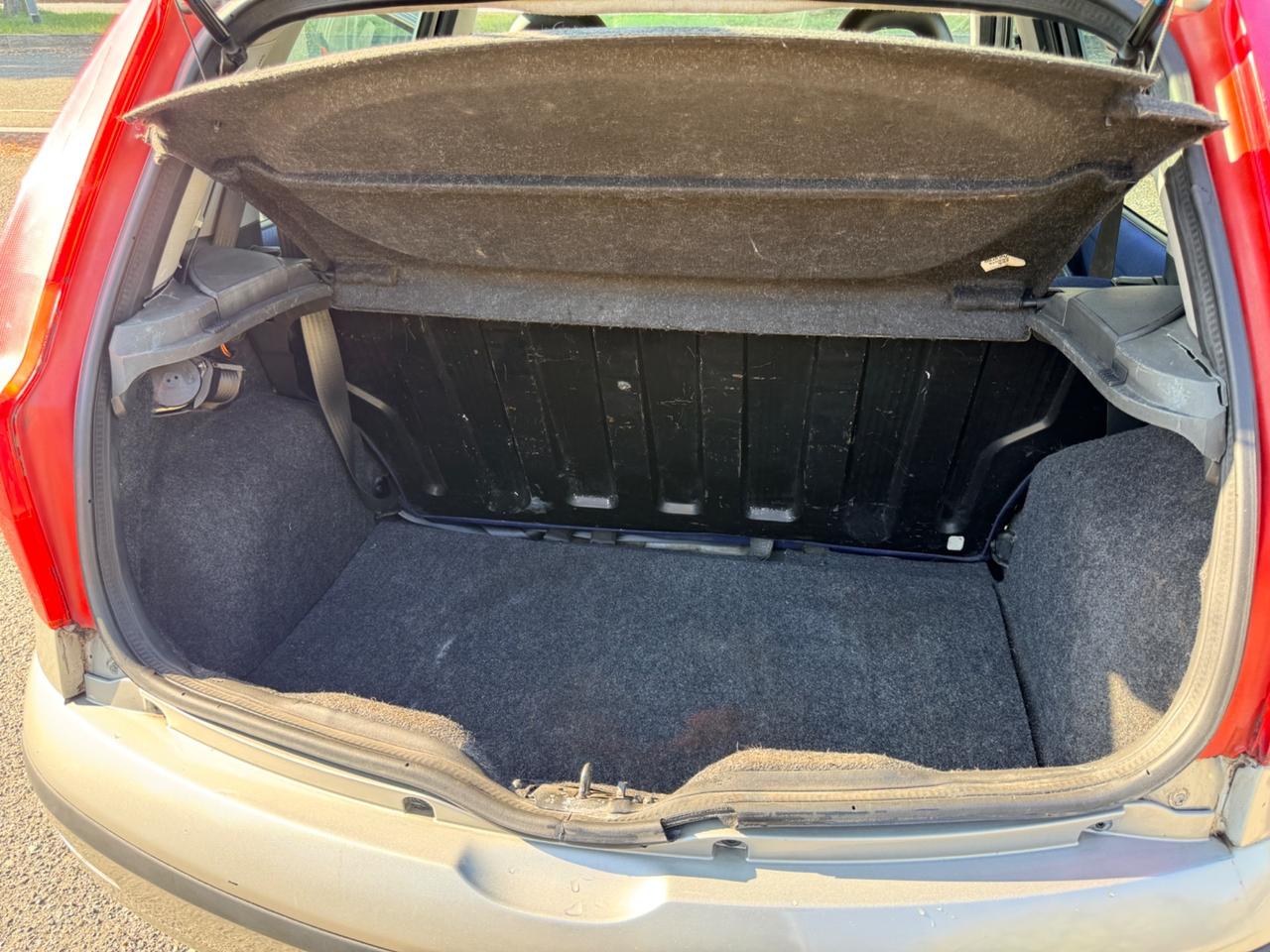 Fiat Punto 1.2 5 porte “MOTORE SOSTITUITO”