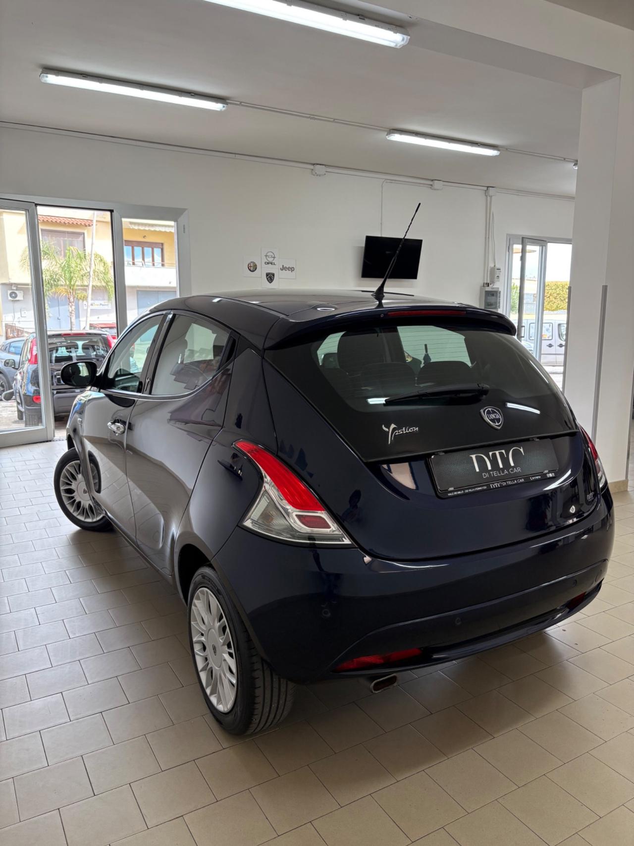 Lancia Ypsilon 1.2 69 CV Silver