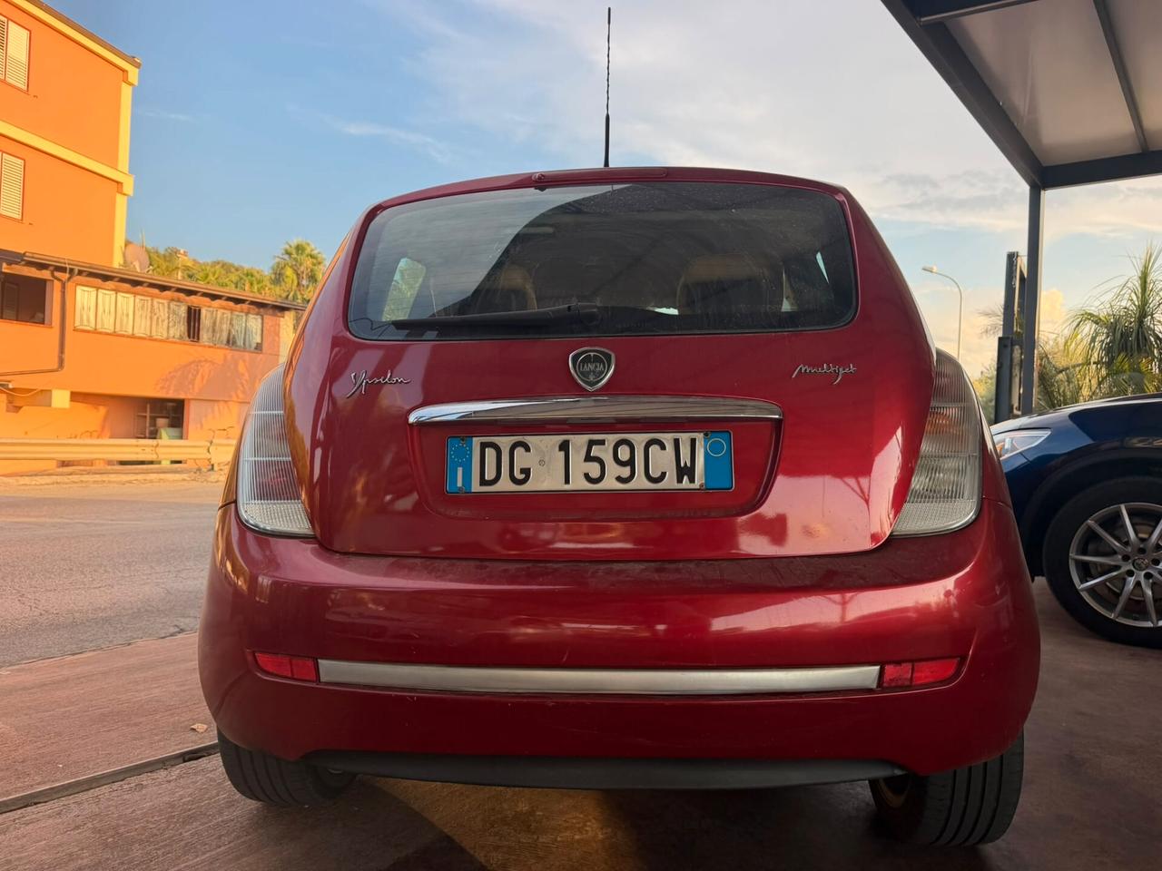 Lancia Ypsilon 1.3 MJT 75 CV Oro Bianco